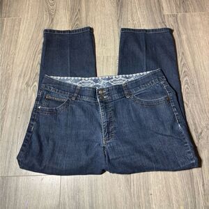 Bandolino Comfort Stretch Waistband Women’s Denim Jean Capris Size 14 Excellent